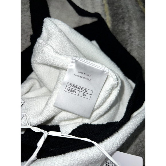 Chanel 23P White Black CC Logo Ribbed Hem Stretch Cotton Knit Top Tank Shirt 38 - Picture 12 of 12